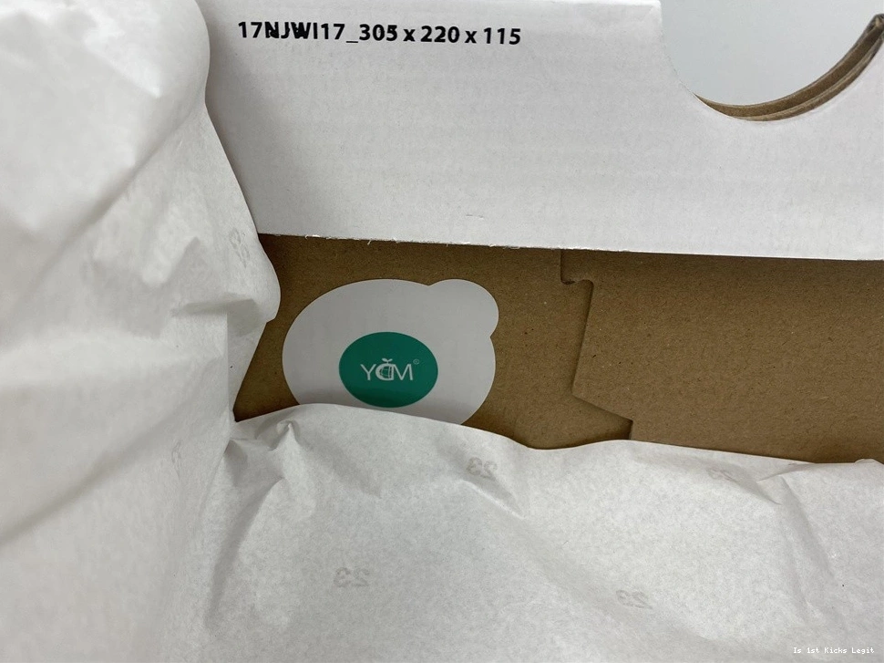 AH7860-101 Air “Pure 11 Violet” Jordan Low 0405